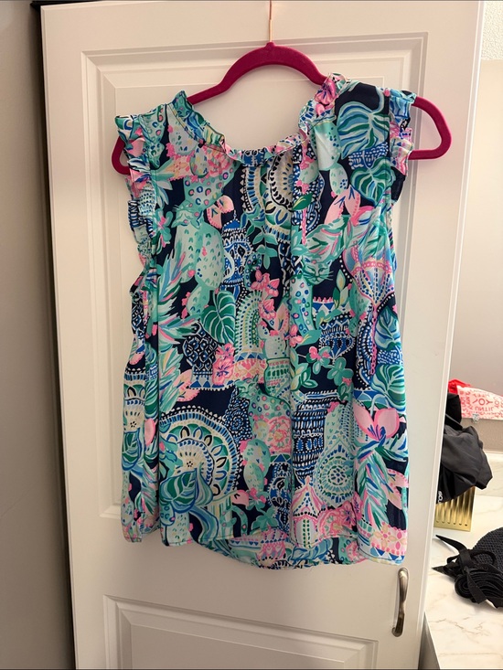 Lilly Pulitzer Tops - Lilly Pulitzer Navy, Aqua & Pink Tropical Ruffle Sleeve Blouse